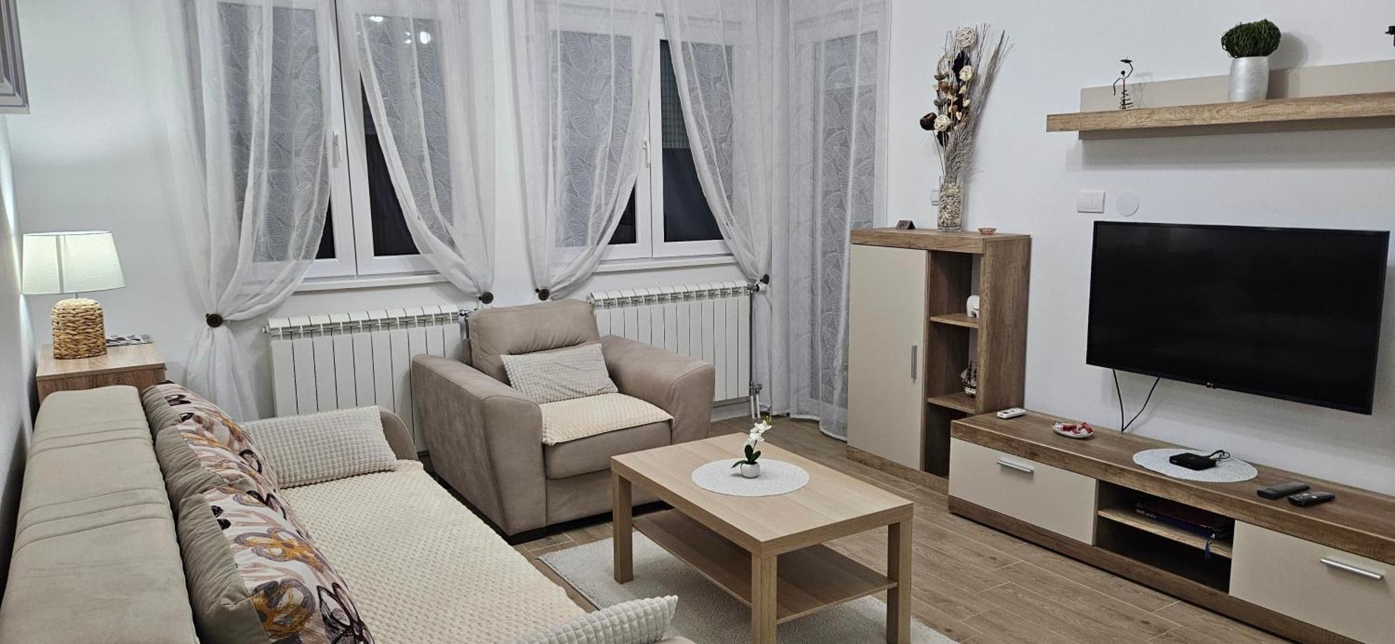 Apartman Vukota 2 ピロト エクステリア 写真